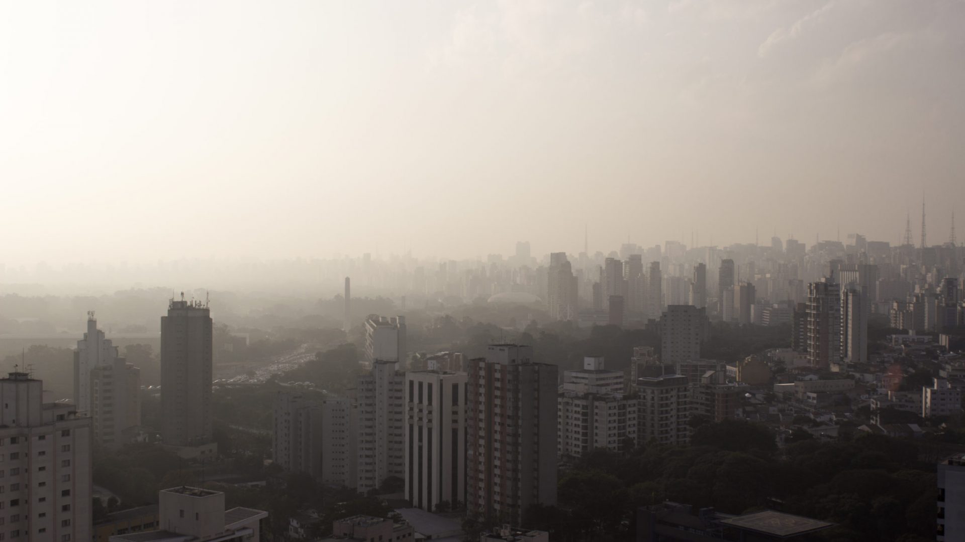 Air pollution over Sao Paulo Brazil Stock Photo - Alamy