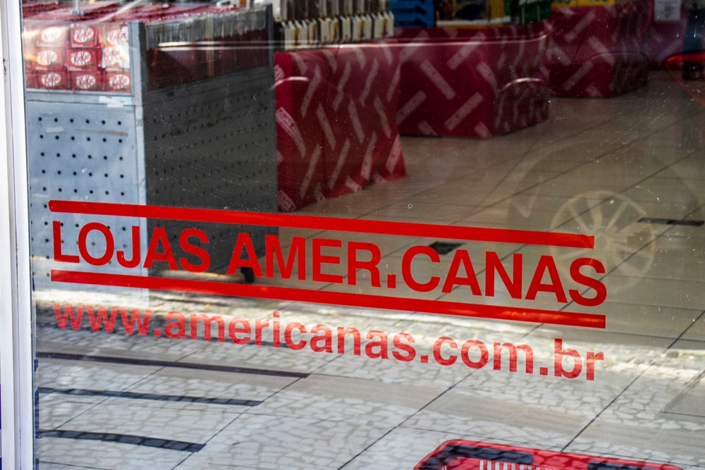 Brasileiros americanos pedem proteção contra falência