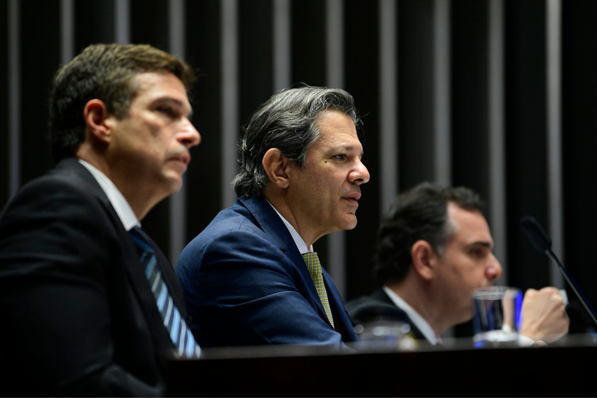 Os últimos dados econômicos do Brasil enviam sinais mistos