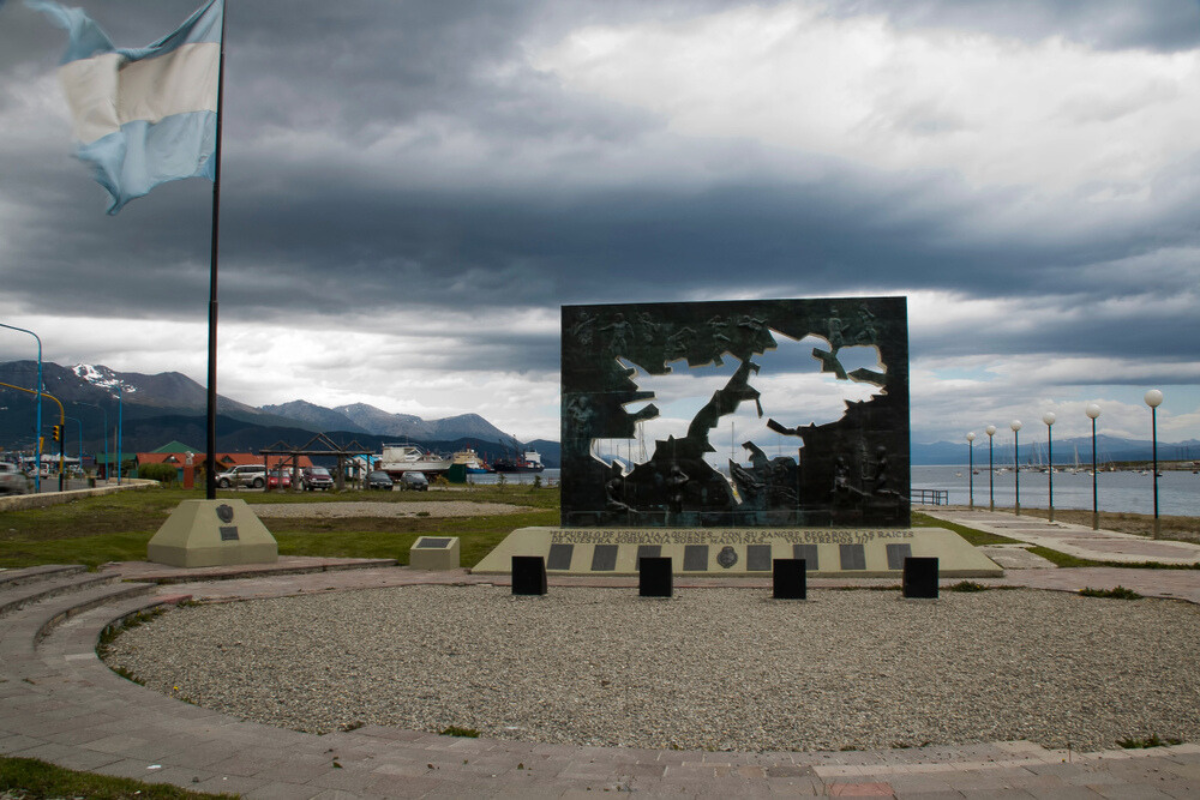 Las 62 Organizaciones conmemoraron a los Caídos en la guerra y le reclamaron al Gobierno que "exija" el derecho pleno sobre las Malvinas