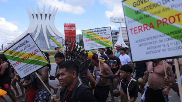 Failure to deliver on indigenous land promises has drawn the ire of indigenous activist groups, who are gathered in Brasília this week for the Acampamento Terra Livre