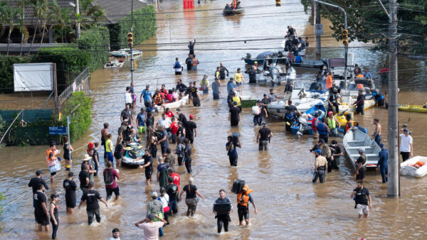 Brazilians link floods climate change